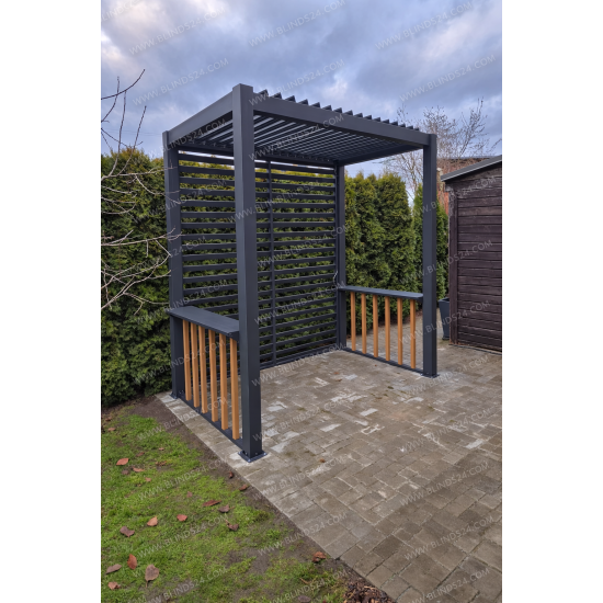 SUNDRUX GRILL — alumīnija pergola grila zonai ar grozāmām lamelēm, iebūvētām sānu darba virsmām un aizsargājošu aizmugurējo lamelu sienu